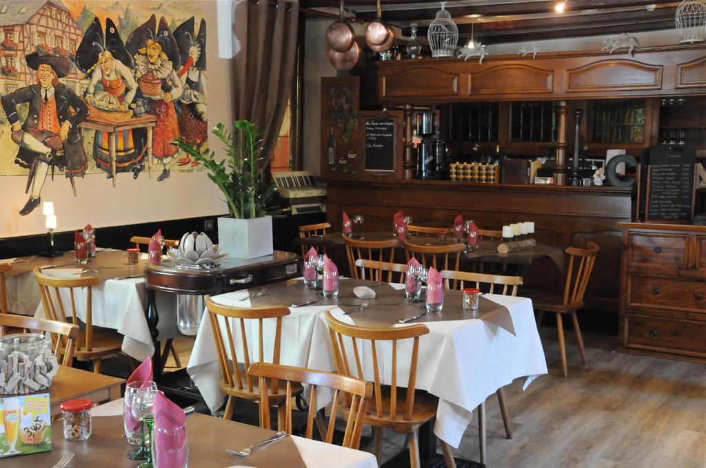 A La Maison Rouge Hotel & Restaurant Barr Ngoại thất bức ảnh