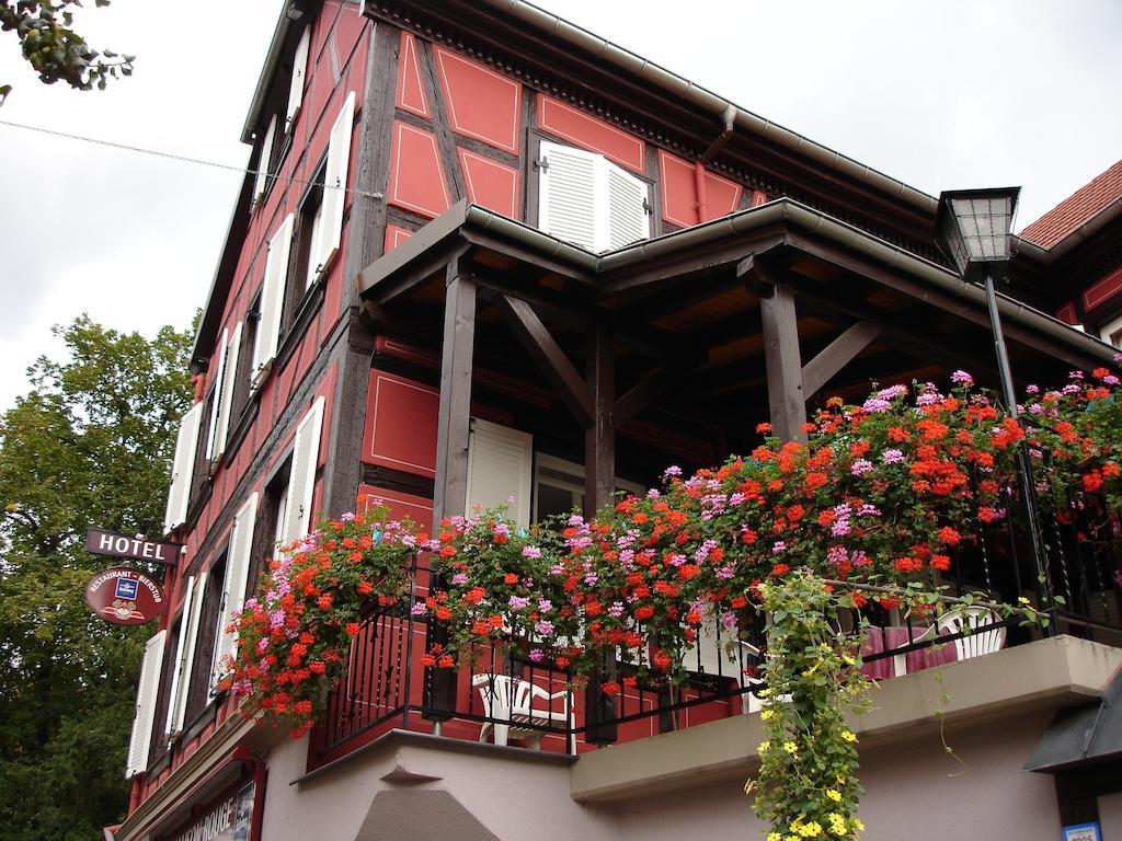 A La Maison Rouge Hotel & Restaurant Barr Ngoại thất bức ảnh
