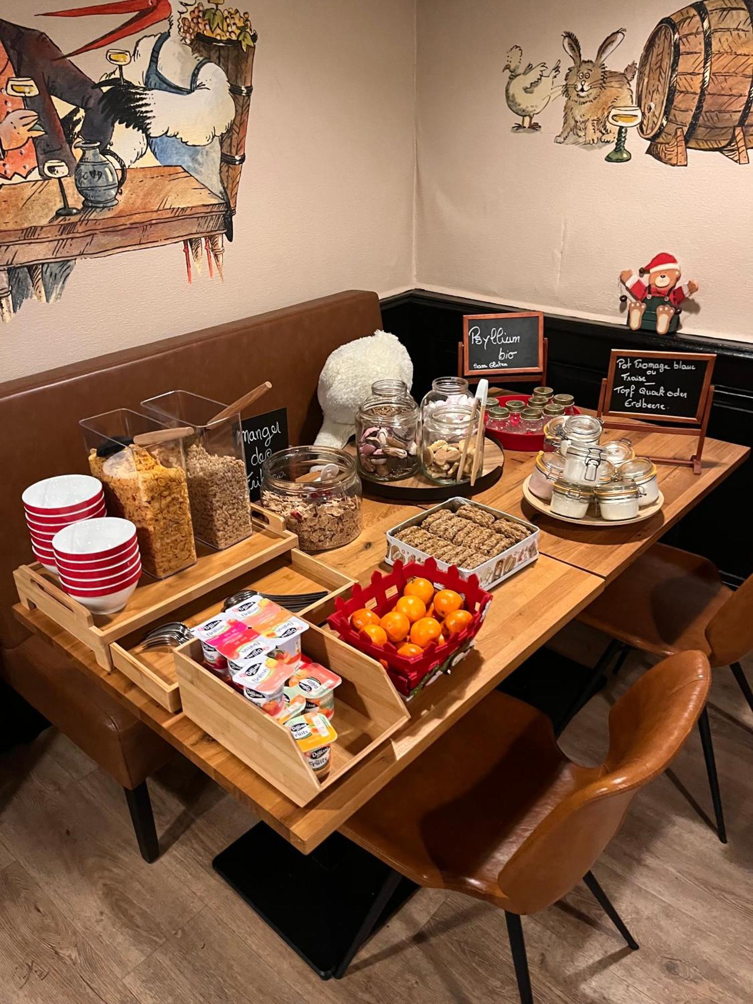 A La Maison Rouge Hotel & Restaurant Barr Ngoại thất bức ảnh