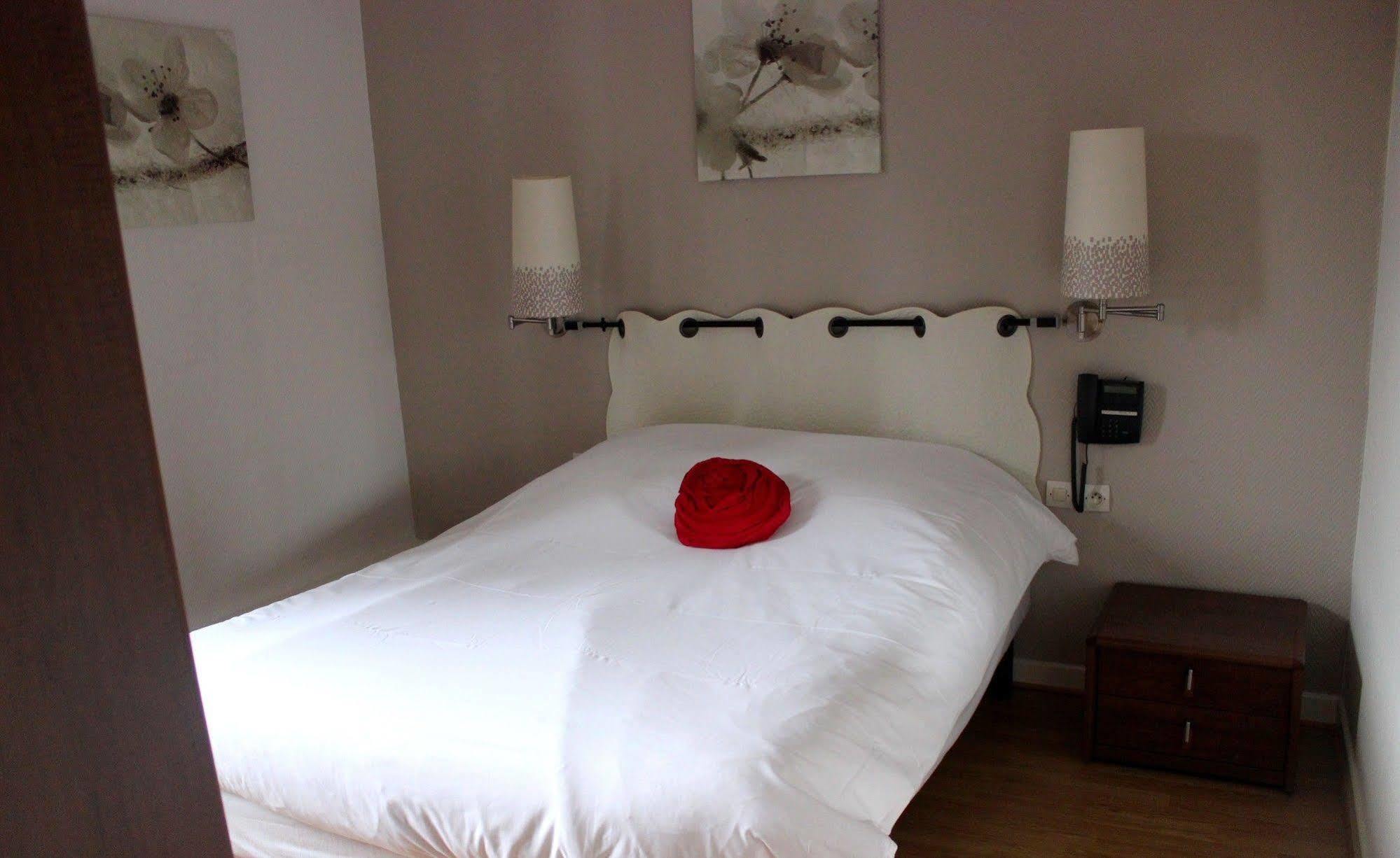 A La Maison Rouge Hotel & Restaurant Barr Ngoại thất bức ảnh